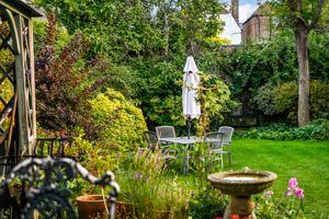 Photo 25- click for photo gallery